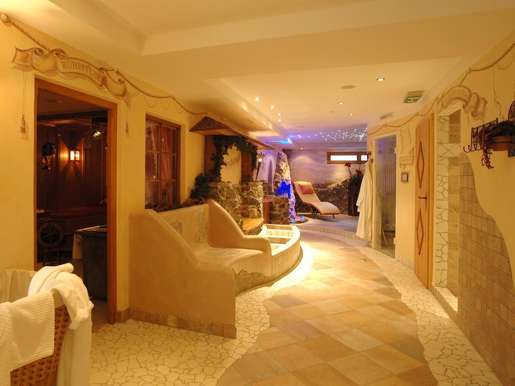 Hotel Garni Romantika Serfaus Buitenkant foto